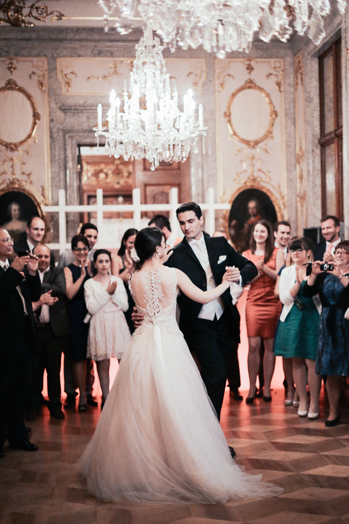 10 Things You Must Know Before Booking a Destination Wedding Photographer